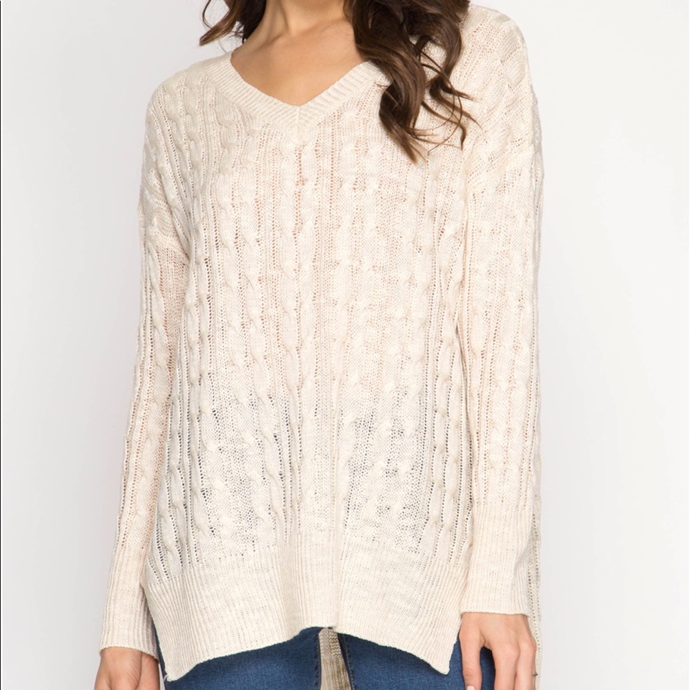 Lattice back cream cable knit sweater - Picture 3 of 7